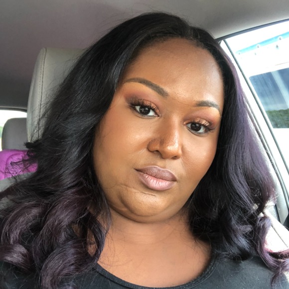 Meet your Posher, Aimée - Picture 1 of 1